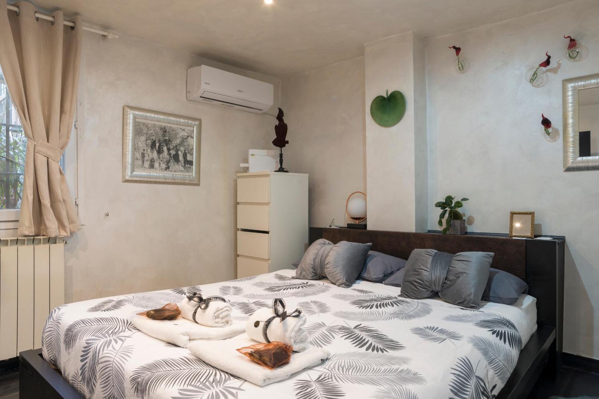 Luxury Piazza Di Spagna Escape With Terrace And Private