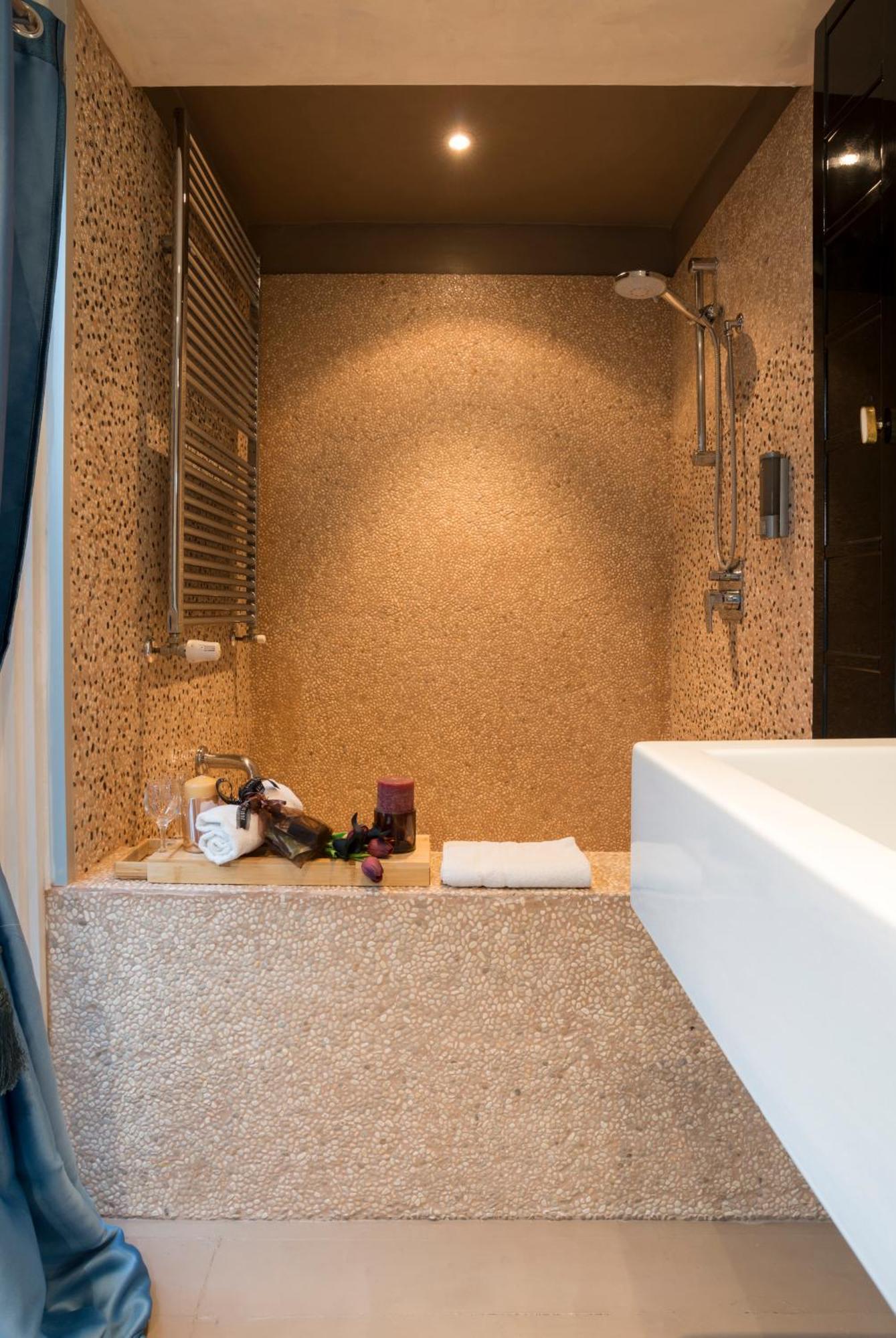 Luxury Piazza Di Spagna Escape With Terrace And Private Appartamento